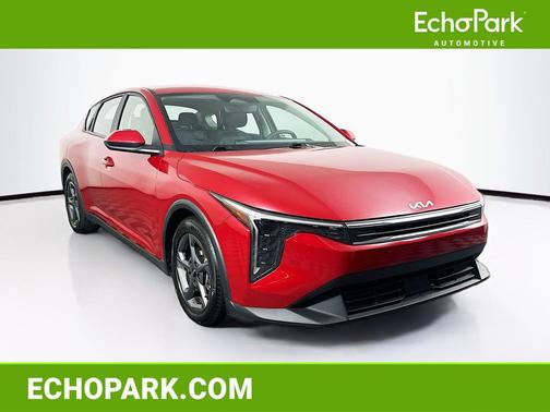 Currant Red 2025 Kia K4 LXS