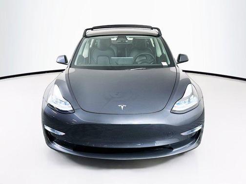 Gray 2022 Tesla Model 3 Long Range