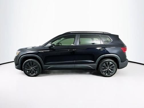 Deep Black Pearl 2022 Volkswagen Taos 1.5T S