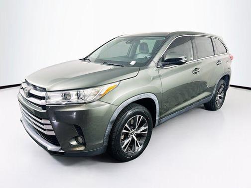 2019 Toyota Highlander LE Plus