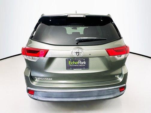 2019 Toyota Highlander LE Plus
