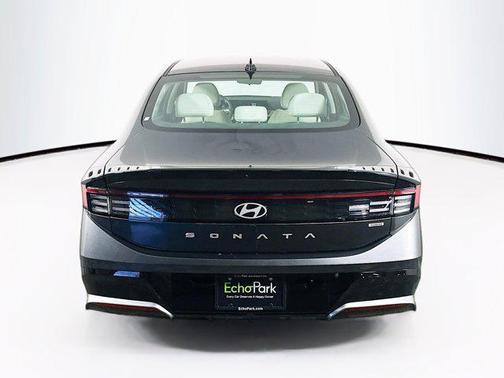 Portofino Gray 2025 Hyundai SONATA Hybrid SE