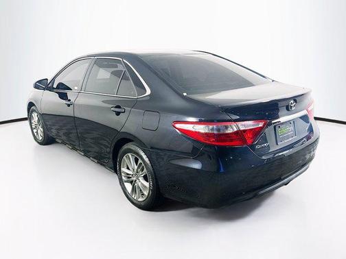 Midnight Black Metallic 2017 Toyota Camry SE