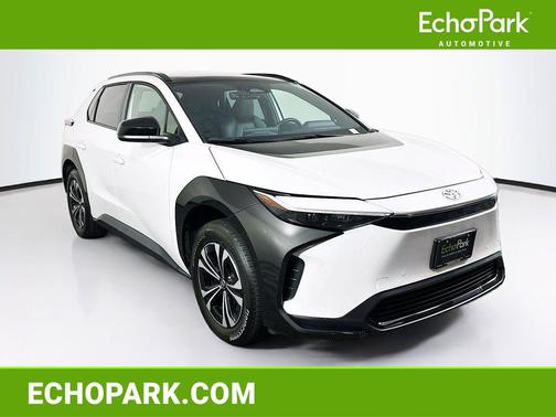 Wind Chill Pearl 2024 Toyota bZ4X XLE