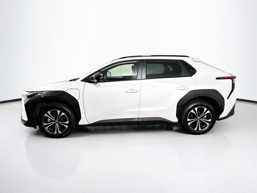 Wind Chill Pearl 2024 Toyota bZ4X XLE