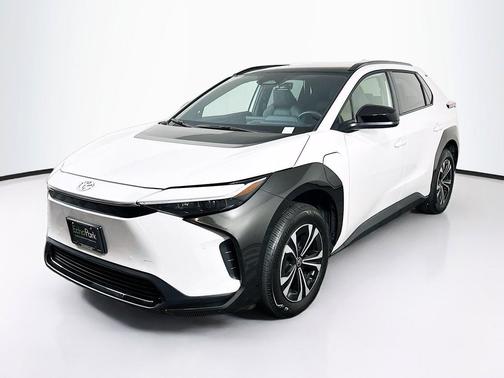 Wind Chill Pearl 2024 Toyota bZ4X XLE