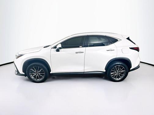 Eminent White Pearl 2022 Lexus NX 250 Base