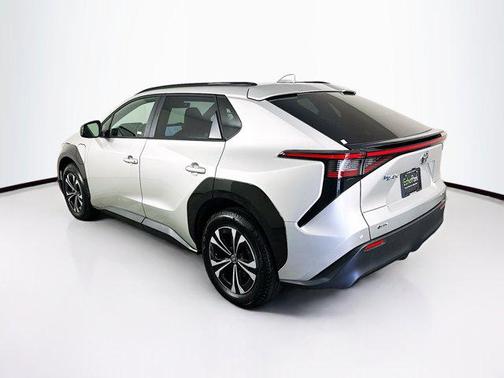 2024 Toyota bZ4X XLE