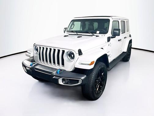 Bright White Clearcoat 2023 Jeep Wrangler 4xe Sahara