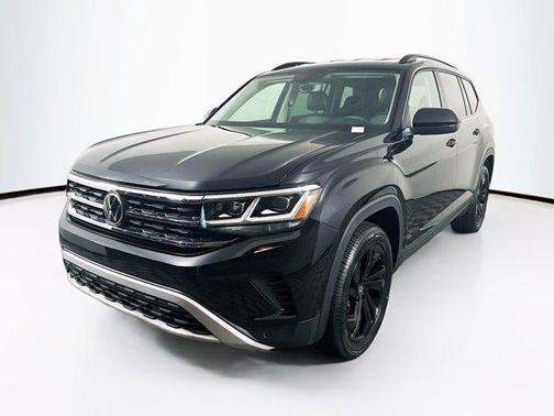 2022 Volkswagen Atlas 3.6L SE w/Technology