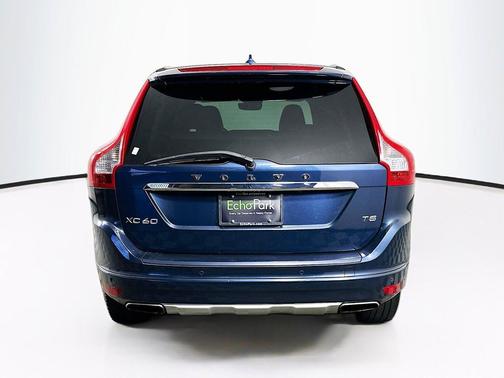 Blue 2015 Volvo XC60 T5 Premier
