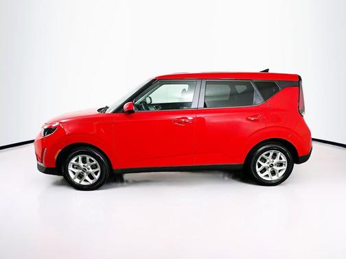 Inferno Red 2025 Kia Soul LX