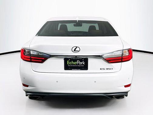 Eminent White Pearl 2017 Lexus ES 350 Base