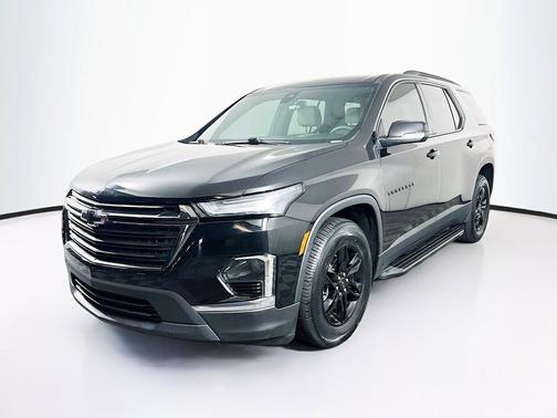 Mosaic Black Metallic 2022 Chevrolet Traverse LS