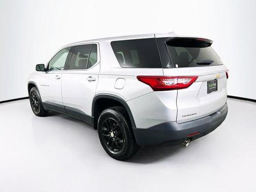 Silver Ice Metallic 2019 Chevrolet Traverse LS