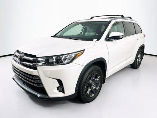 2017 Toyota Highlander Limited Platinum
