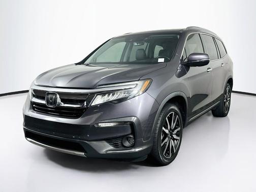 Modern Steel Metallic 2019 Honda Pilot Elite