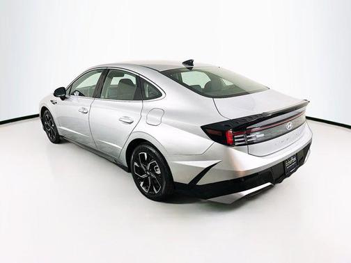 Aero Silver 2025 Hyundai SONATA SEL