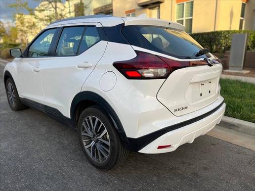 2021 Nissan Kicks SV