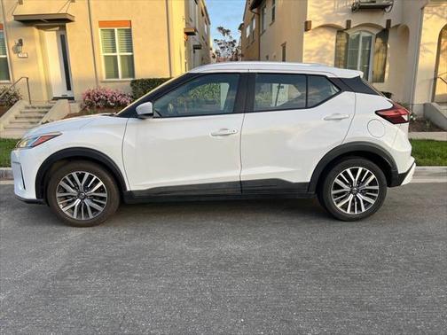 2021 Nissan Kicks SV