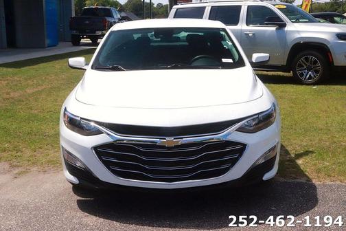 Summit White 2025 Chevrolet Malibu LT