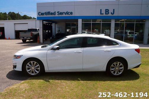 Summit White 2025 Chevrolet Malibu LT