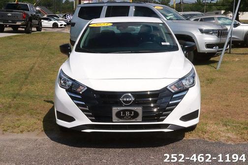 Cloud White 2023 Nissan Versa S