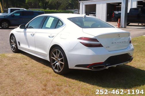 Uyuni White 2025 Genesis G70 2.5T