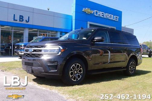 Gray Metallic 2024 Ford Expedition Max XLT