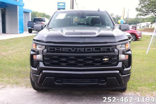 Black 2022 Chevrolet Silverado 1500 Custom