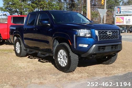 2023 Nissan Frontier SV