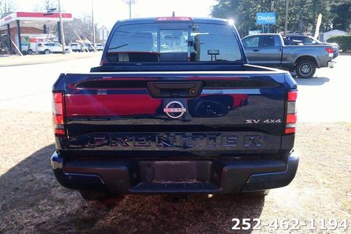 2023 Nissan Frontier SV