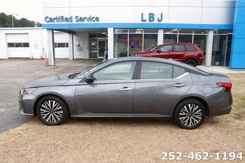 2025 Nissan Altima SV