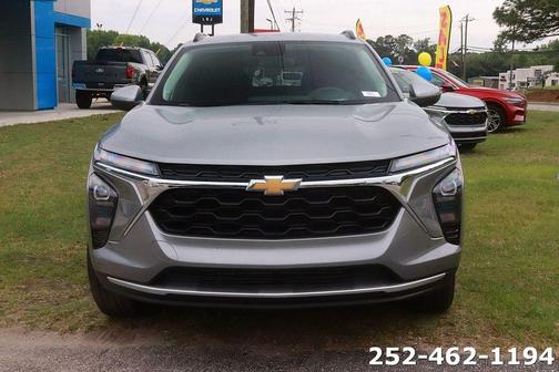 Sterling Gray Metallic 2025 Chevrolet Trax LT