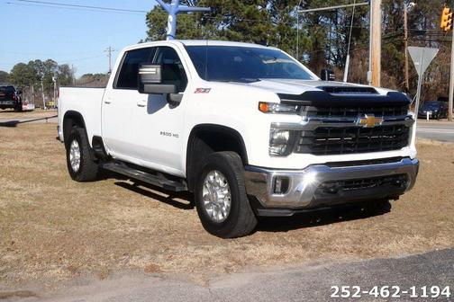 Summit White 2024 Chevrolet Silverado 2500 LT