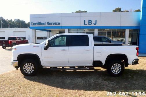 Summit White 2024 Chevrolet Silverado 2500 LT