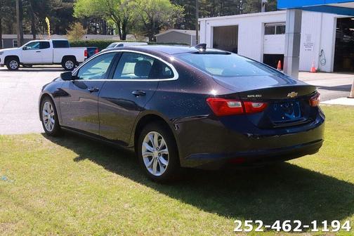 Night 2025 Chevrolet Malibu LT