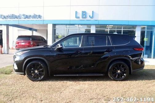 2023 Toyota Highlander LE