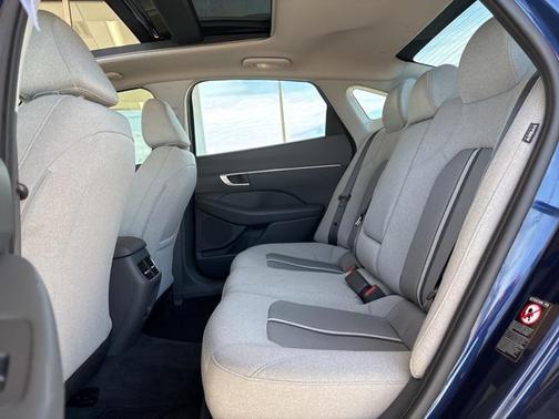 2022 Hyundai SONATA SEL