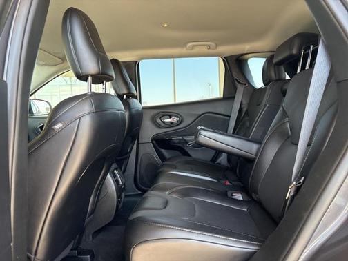 2023 Jeep Cherokee Altitude