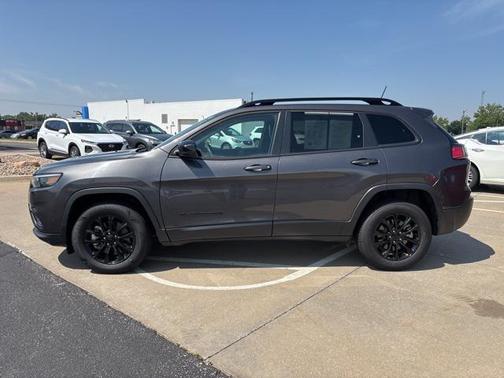 2023 Jeep Cherokee Altitude