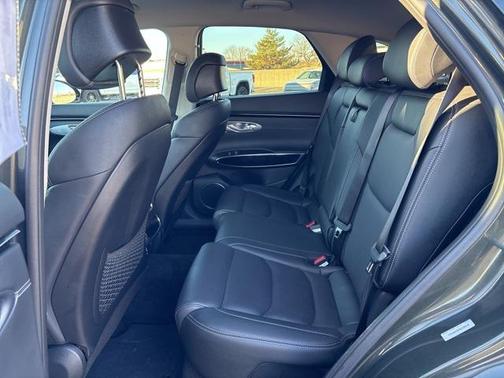 2025 Genesis GV70 2.5T AWD