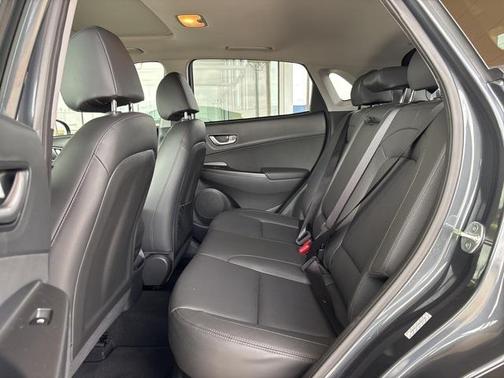 2022 Hyundai KONA Limited
