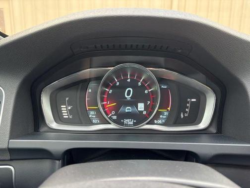 2015 Volvo V60 T5 Platinum