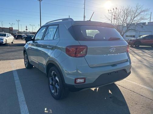 2025 Hyundai VENUE Limited