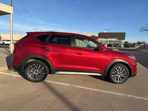 2021 Hyundai TUCSON SEL