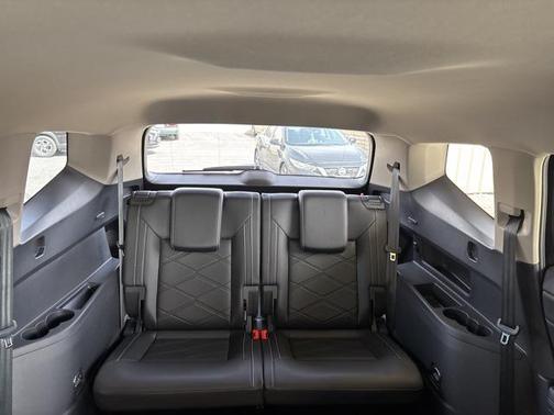 2024 Volkswagen Atlas 2.0T SE w/Technology 4MOTION