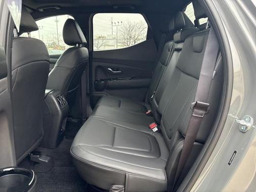 2025 Hyundai SANTA CRUZ SEL Activity