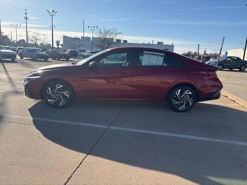 2025 Hyundai ELANTRA Sport