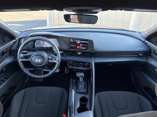 2025 Hyundai ELANTRA Sport